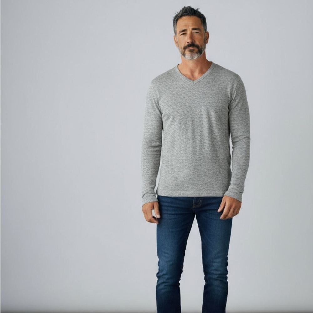 DKNY Men's Heather Gray Long Sleeve V-neck Shirt